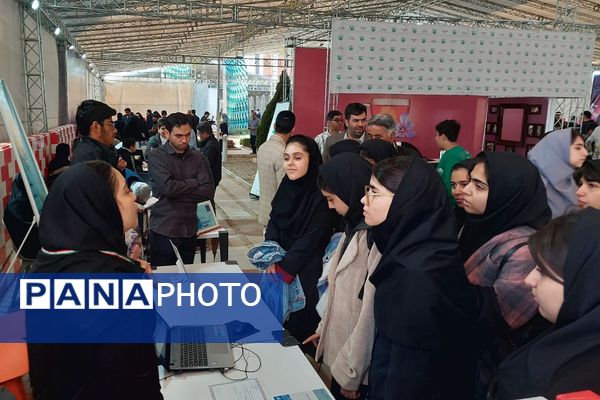 بازدید علمی دانش‌آموزان کهریزک از پارک علم و فناوری پردیس