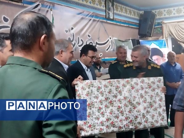 مراسم تجلیل و تقدیر از برترین های گروه های جهادی