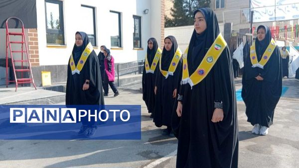 دبیرستان سیزده آبان میزبان شهید گمنام شد