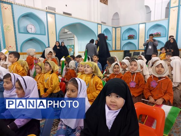 پیش‌دبستانی‌ها سال تحصیلی را در آغوش امام رضا آغاز کردند
