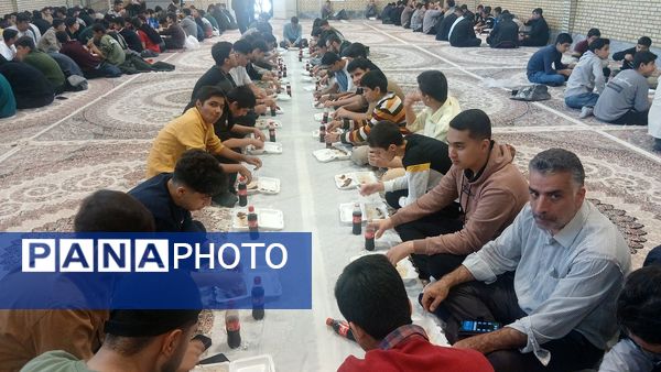 جلوه‌های دیدنی اردوی راهیان نور دانش‌آموزی پسران استان قم