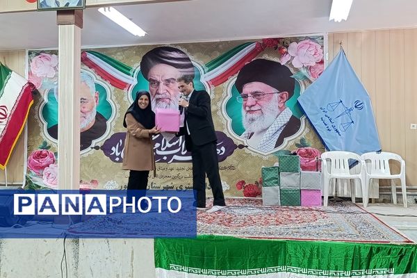 گردهمایی خانواده بزرگ دادگستری شهرستان نیشابور 