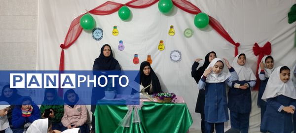 برگزاری جشن روز پدر در مدرسه شهید خاقانی شهرستان شیروان