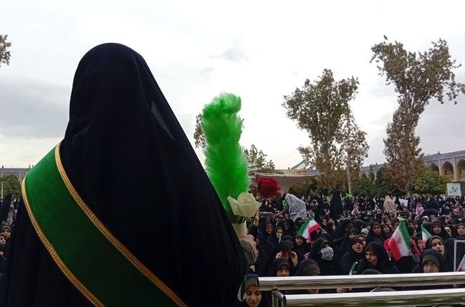 اجتماع بانوان در حرم مطهر احمد ابن موسی شاهچراغ(ع)