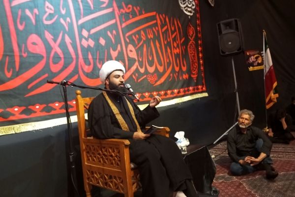 شب دوازدهم محرم مصادف با شهادت امام سجاد (ع)