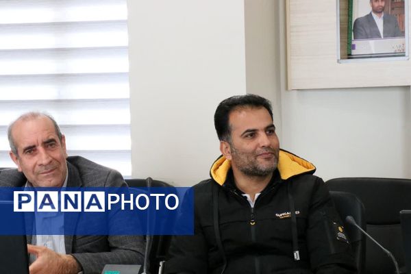 آیین قدردانی از زحمات کارکنان اداره‌کل ورزش و جوانان در شهرکرد