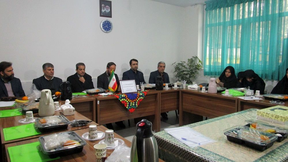 حضور مدیر آموزش و پرورش ناحیه یک کرج در دبیرستان شاهد شهید کلانتری 