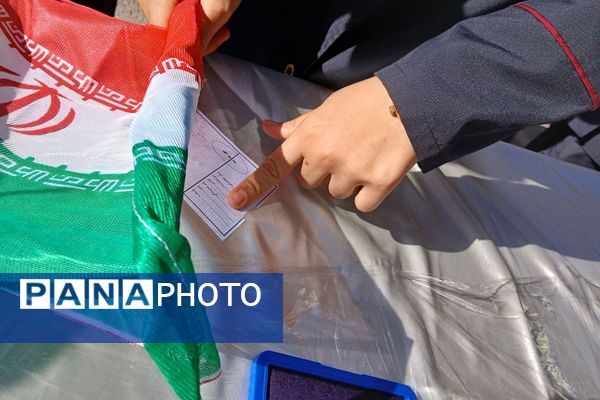 افتتاحیه انجمن ورزشی درون مدرسه ای منطقه کهریزک در هنرستان اولیاء۳