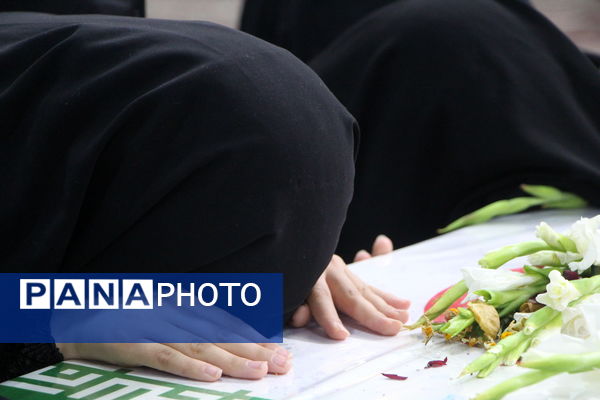 اقامه نماز باران در حسنیه محمود‌آباد یزد