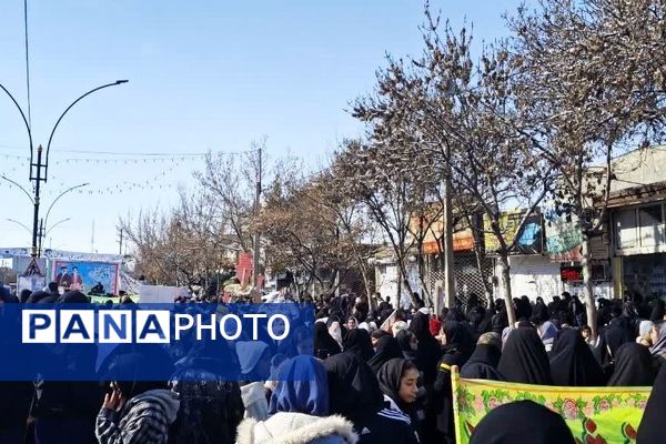 پاسخ حماسی مردم انقلابی فاروج به استکبار جهانی با حضور در راهپیمایی ۲۲بهمن 