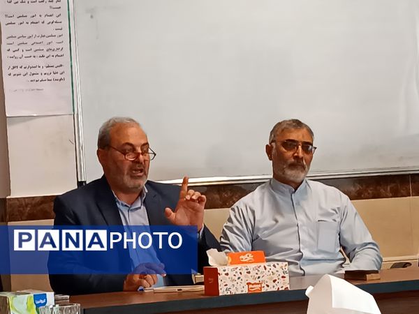 تجلیل از دانش‌آموزان برگزیده در مرحله استانی لیگ جت استان اردبیل