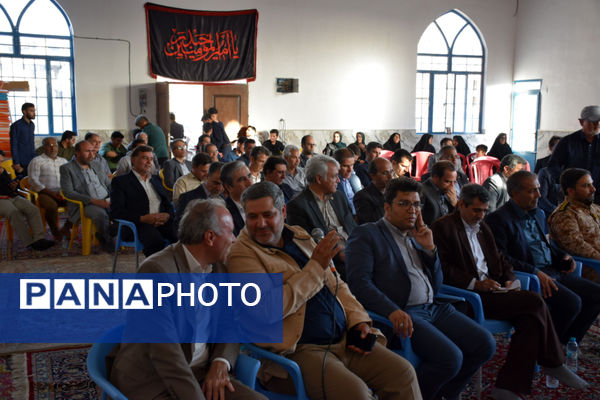 نشست مشترک مسئولان تربت‌حیدریه با شهروندان شهرک ولیعصر