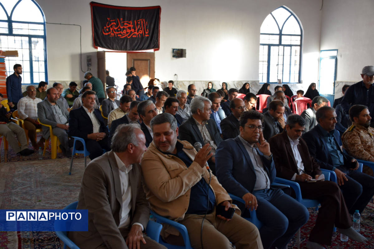 نشست مشترک مسئولان تربت‌حیدریه با شهروندان شهرک ولیعصر