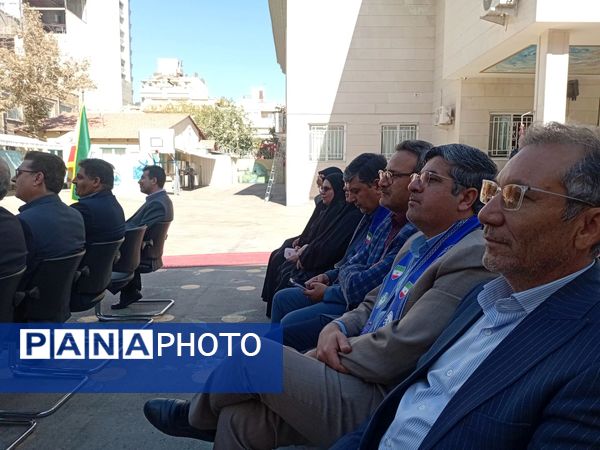 جشن عاطفه‌ها در مشهد برگزار شد