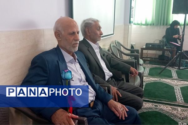  جشن پدر و دختری در دبستان مالک اشتر ملارد در دهه کرامت پیوند مهر را طنین انداز کرد 