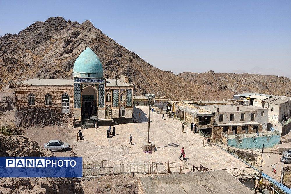 زیارتگاه امامزاده حسین اصغر در دل طبیعت زیبا در استان خراسان رضوی