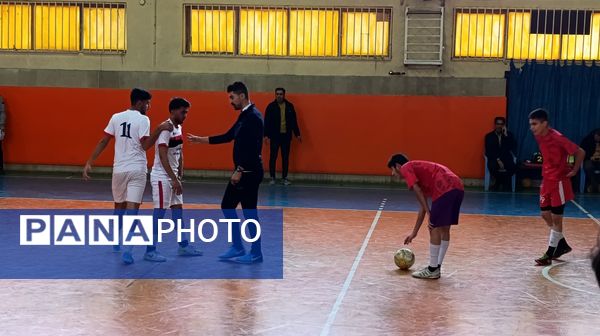 رقابت پرشور فوتسال مدارس ملکان با حضور ۸ تیم