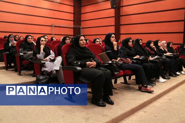 اختتامیه طرح‌ها و برنامه‌های آموزشی مقطع ابتدایی در بهارستان‌دو