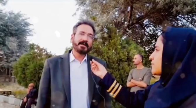 در دل هر خاکریز، داستانی از ایثار و فداکاری شهدا نهفته است که هنوز هم در دلمان می‌تپد
