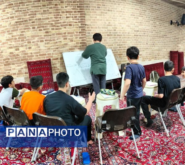 نقش نسل جوان در آینده انقلاب 