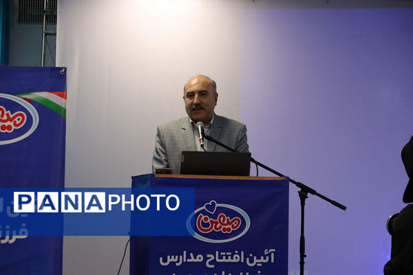 افتتاح ۷۰ کلاس درس بازسازی‌شده و راه‌اندازی دبیرستان دخترانه «میهن» در اسلامشهر