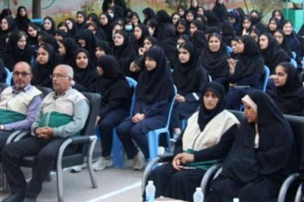 برگزاری کارگاه پیشگیری از اعتیاد ویژه کارکنان آموزش و پرورش شهرستان بوشهر با همکاری بهزیستی