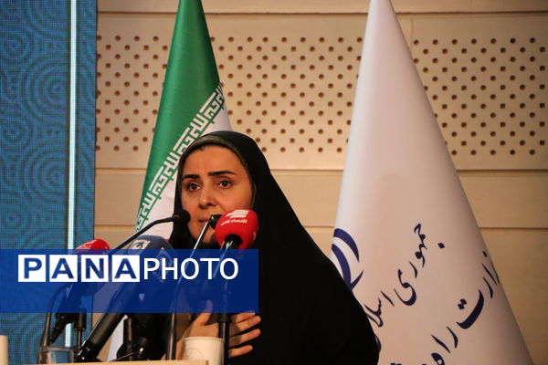  جلسه شورای توسعه و برنامه‌ریزی استان کردستان با حضور وزیر راه و شهرسازی 