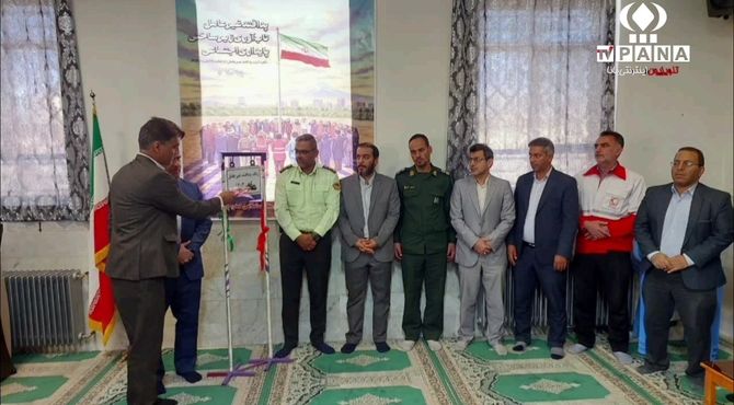 گرامیداشت هفته پدافند غیرعامل در دبیرستان صدرا مهریز 