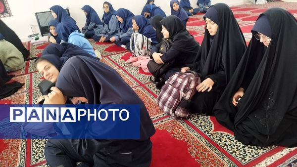 سلسله جلسات تبیین حدیث شریف کساء در دبیرستان شاهد تکتم ناحیه ۳