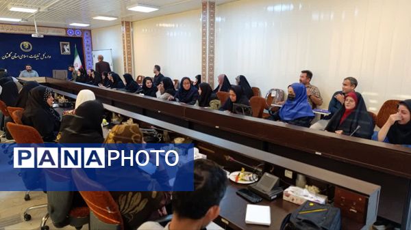 نشست خبری منصور امینی مسئول سازمان سراج کشور با جمعی از خبرنگاران