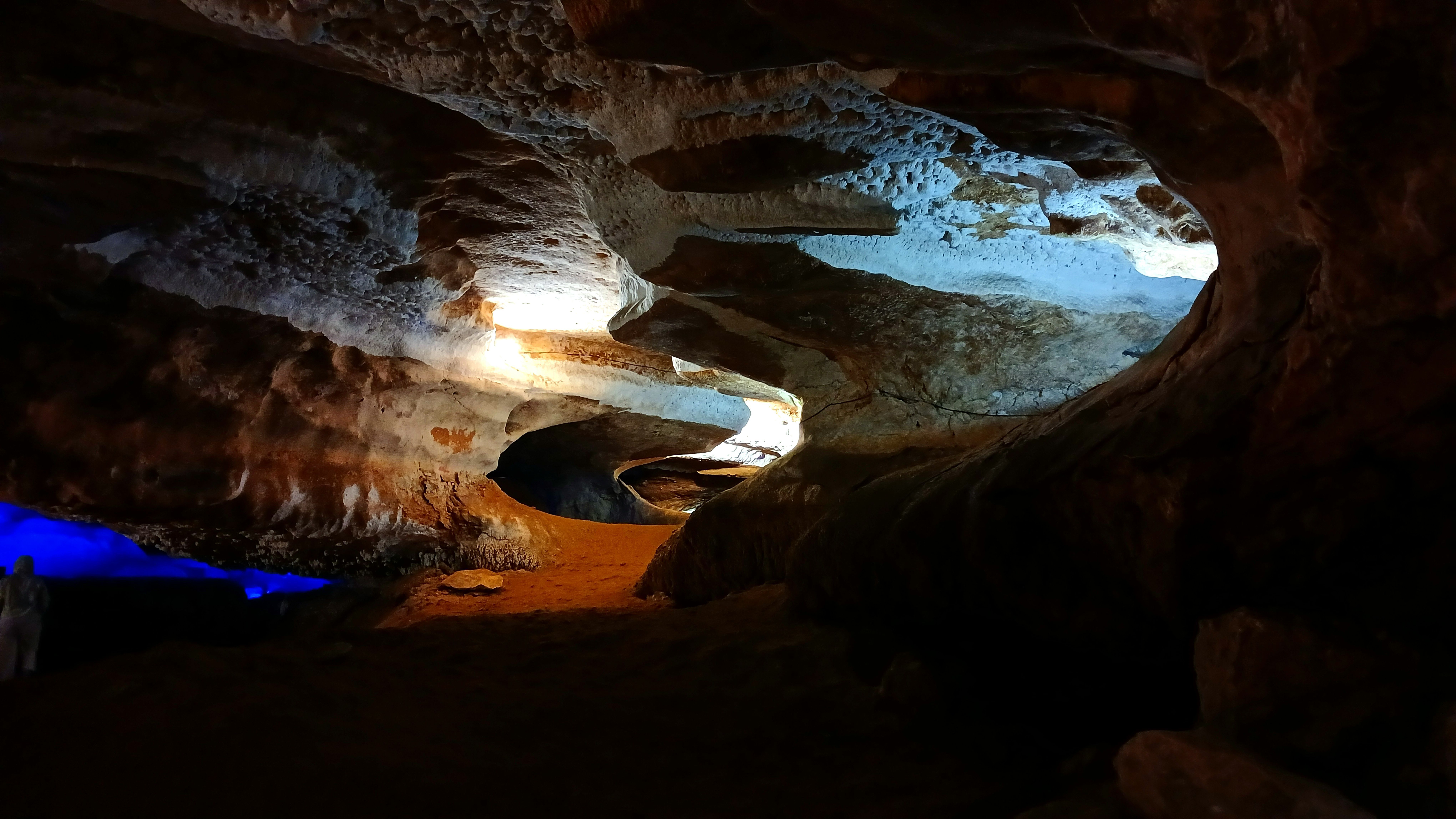 غار کتله‌خور در زنجان