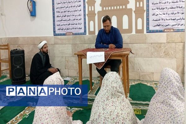 جلسه هفتگی توسل به آقا امام زمان (عج) در خوابگاه دخترانه شهید مجید دهنوی 