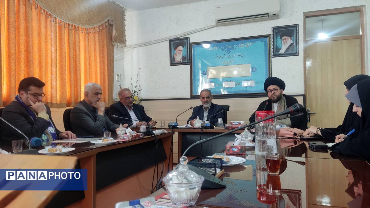 دیدار خبرنگاران پانا با مدیر آموزش و پرورش ناحیه 3 قم