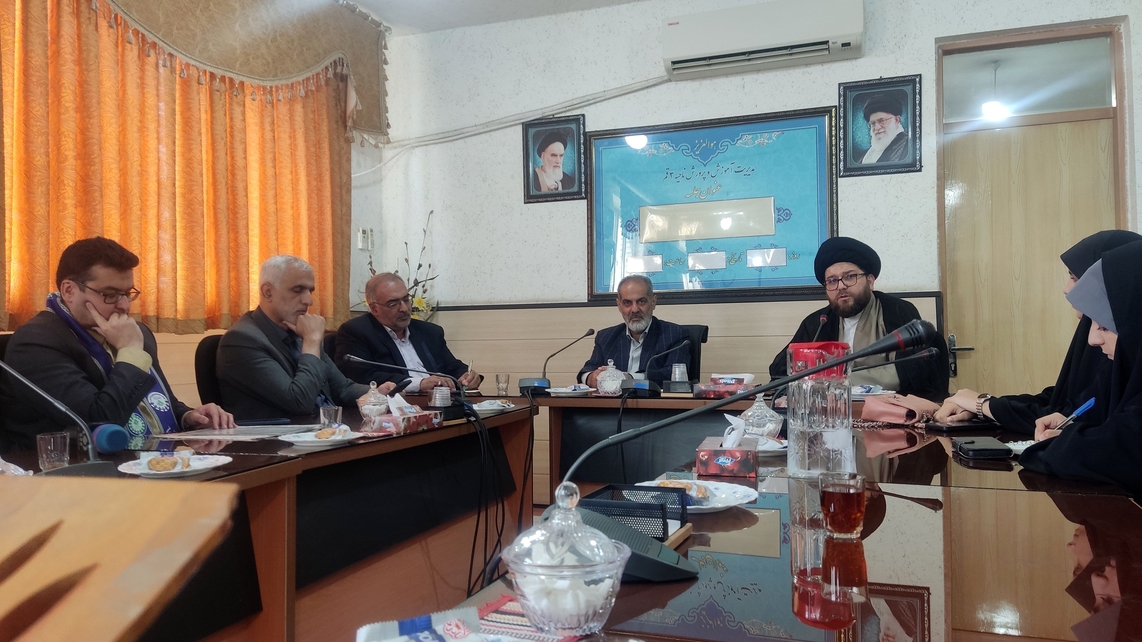 دیدار خبرنگاران پانا با مدیر آموزش و پرورش ناحیه 3 قم