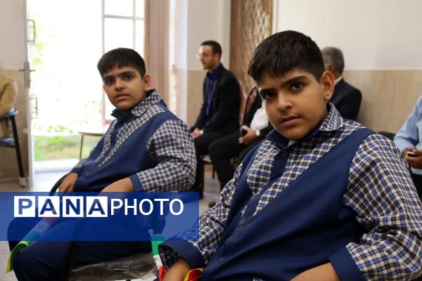 نواخته شدن زنگ مهر و مهرورزی در آموزشگاه زرکش