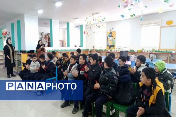 ویژه برنامه روز مادر در مرکز یک کانون پرورش فکری کودکان و نوجوانان شهرستان مرزی پارس آباد