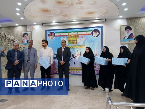 همایش باغبان تربیت  در خلیل آباد برگزار شد