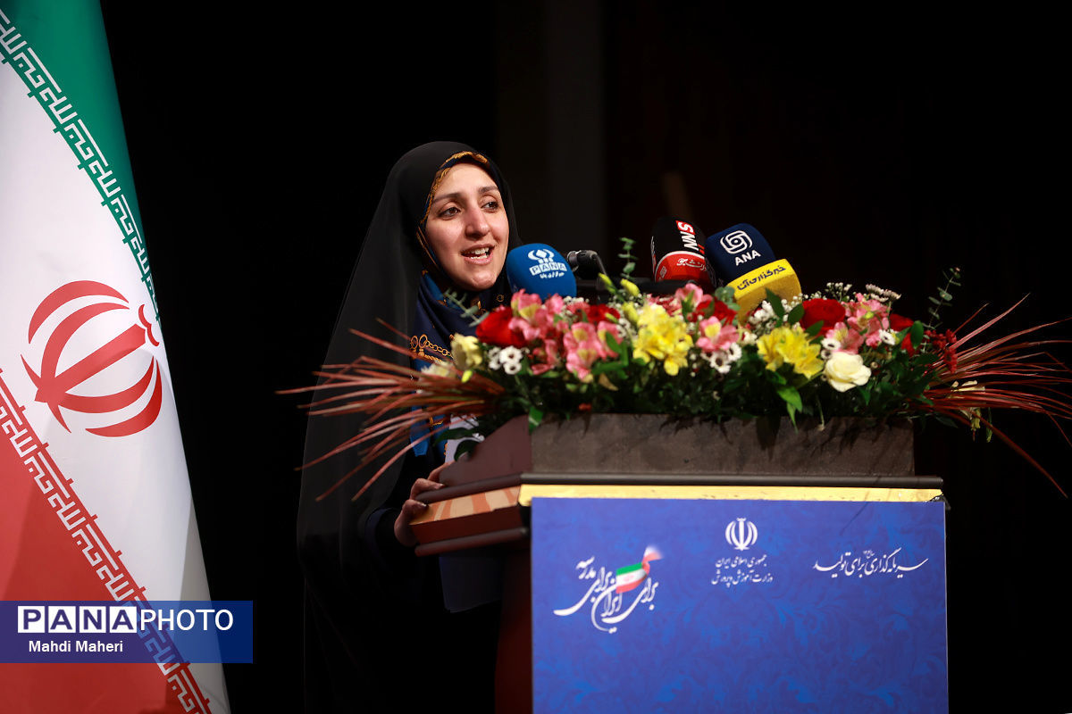 لزوم توانمندسازی خانواده‌ها برای مواجهه با شکاف نسلی دیجیتال