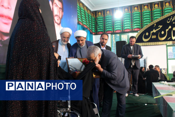 حضور نوجوانان در سی و پنجمین یادواره شهدای روستای فردوی قم