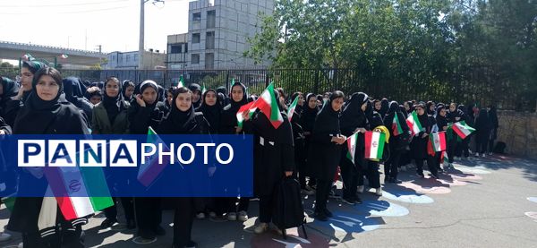 زنگ مهر و مقاومت در مدرسه مردانی آذر ناحیه ۲ تبریز