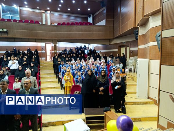 مراسم تجلیل از معلمان شهرستان فراشبند