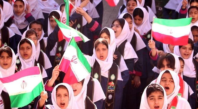 «وطن‌یار»؛ تبلور عشق به میهن در دل دانش‌آموزان فاطمیه ۲ گرگان