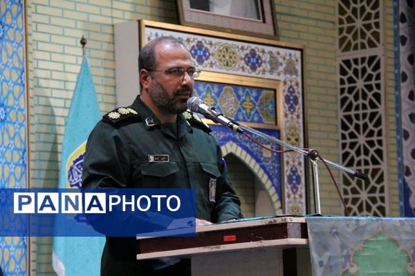 حضور پررنگ بسیجیان و اقشار مختلف مردم در نماز جمعه صفادشت