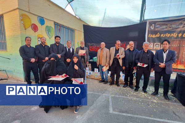 سوگواری معنوی در شیخ جنید(ره)؛ مدرسه غرق در عطر فاطمیه