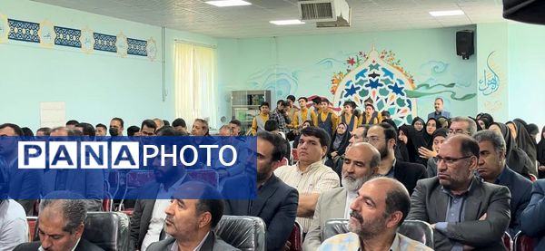 افتتاح پنل خورشیدی ۴۰ کیلوواتی در اداره آموزش و پرورش ناحیه ۷ مشهد