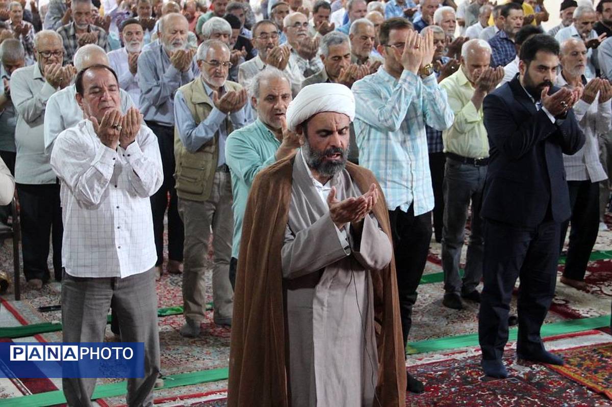 برگزاری نماز جمعه شهر قیامدشت با حضور رئیس اداره آموزش و پرورش ناحیه یک شهرری