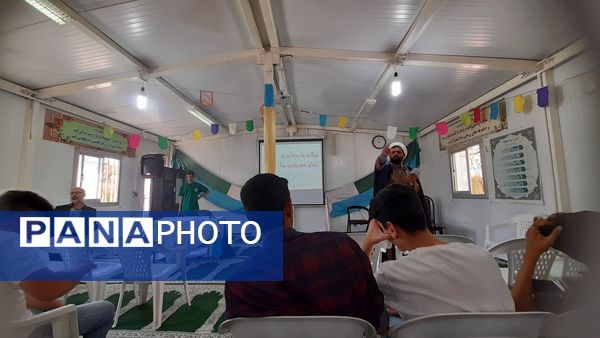 برگزاری جشن ولادت امام رضا و دهه کرامت در هنرستان شهید دیواندری سبزوار