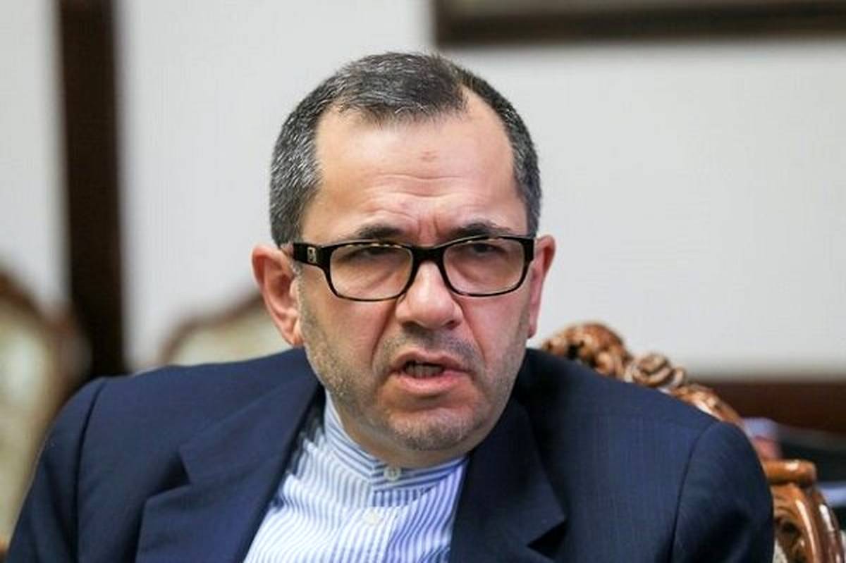 تخت روانچی: مواضع آمریکاییها متناقض است
