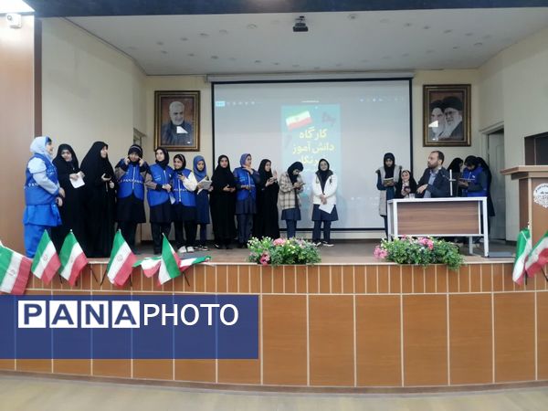 دوره خبرنگاری ویژه دانش‌آموزان دختر و پسر ناحیه یک اهواز 