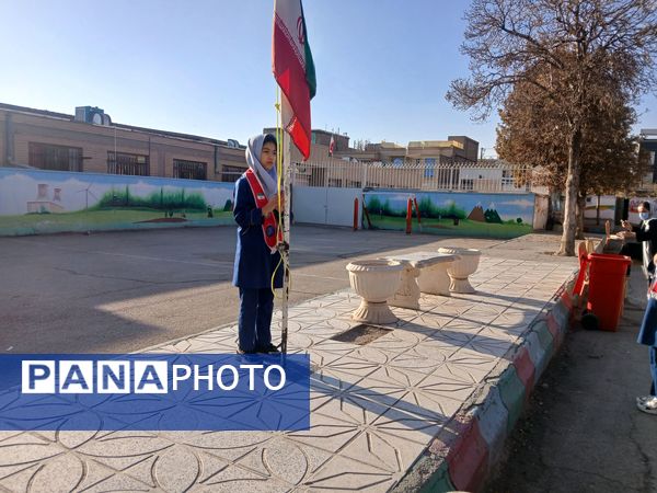 مراسم صبحگاهی در مدرسه دخترانه بنت الهدی صدر۲ 